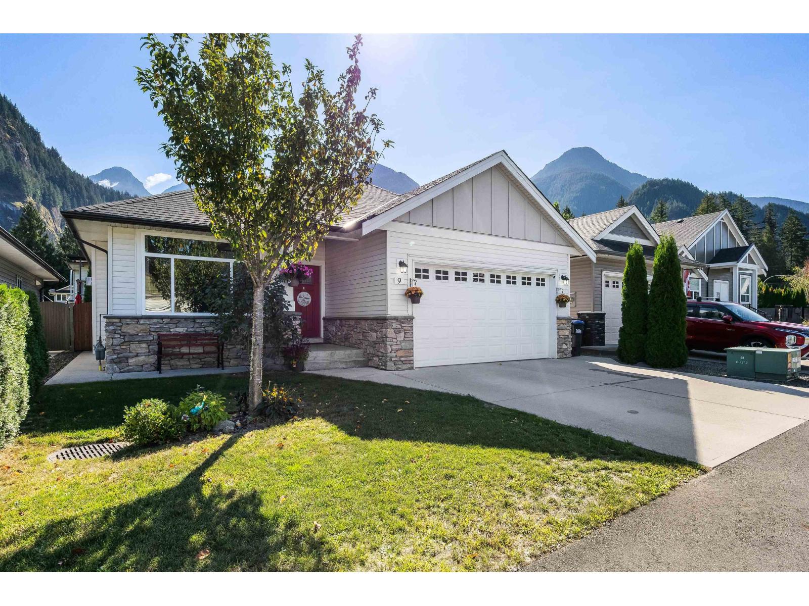 9 20118 BEACON ROAD, Hope, Hope