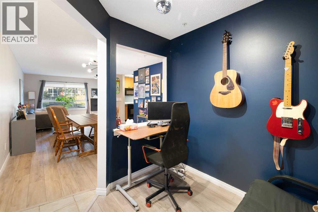 Single Family House for Sale in   Richard Place SW Lincoln Park Calgary 