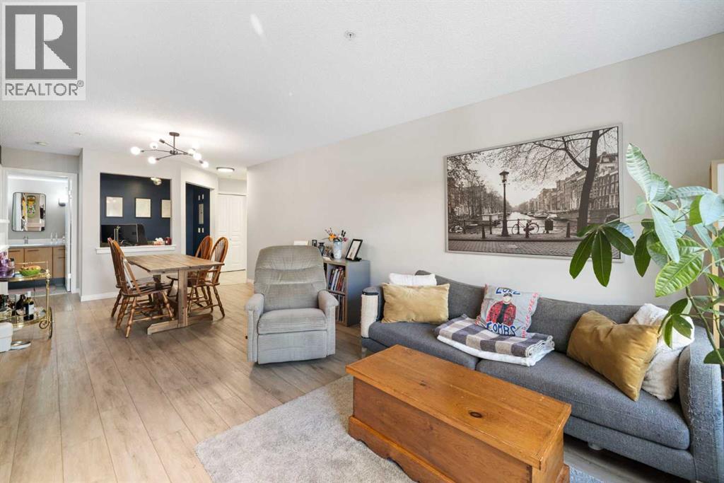 Single Family House for Sale in   Richard Place SW Lincoln Park Calgary 