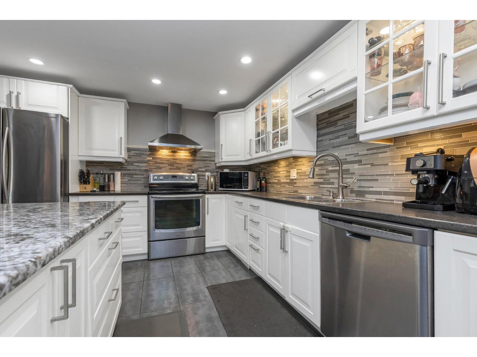 31520 LOMBARD AVENUE, Abbotsford
