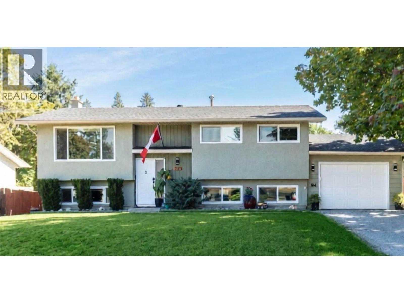 7901 Giles Drive, Coldstream