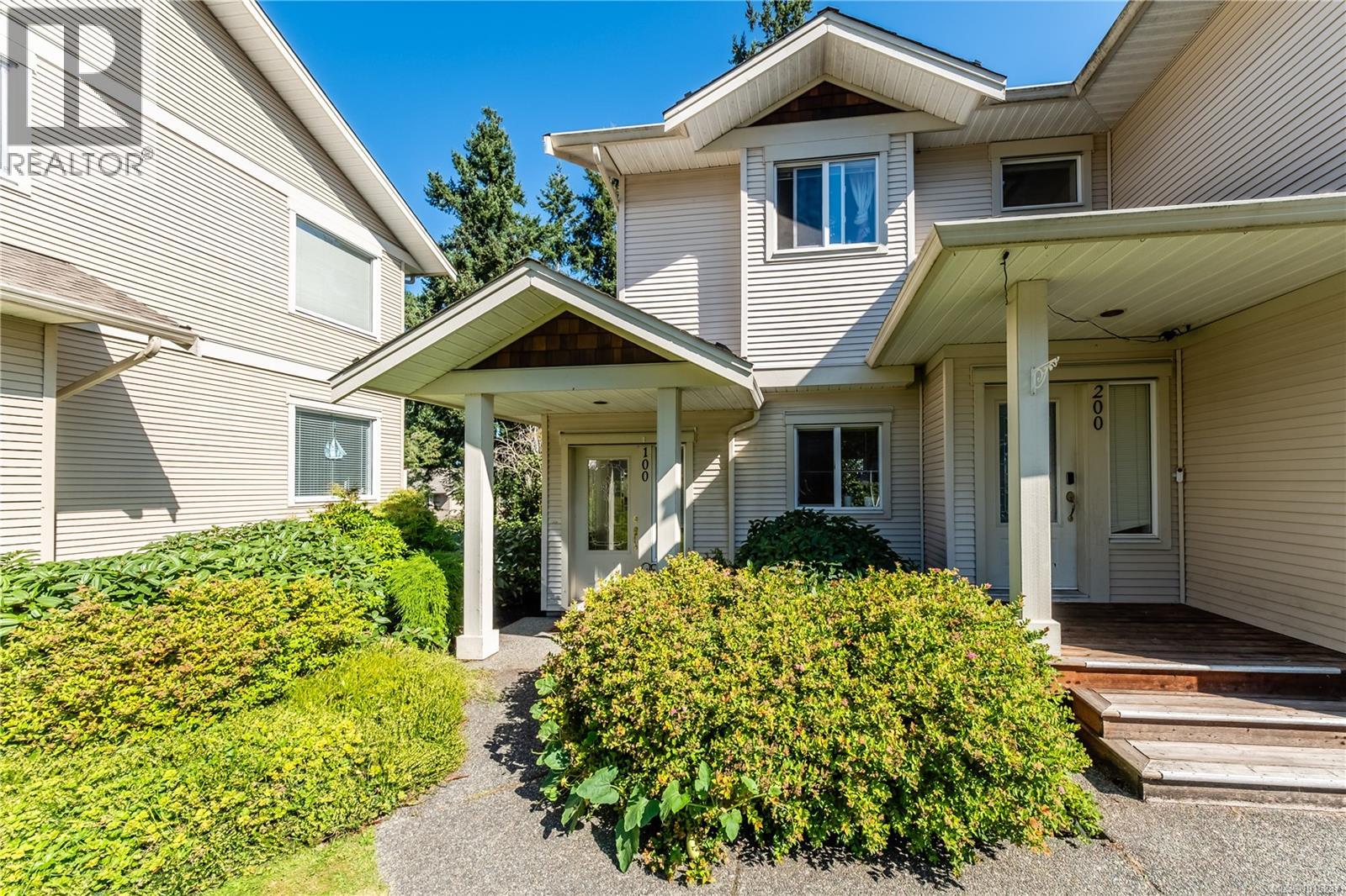 100 834 Varsity Way, Nanaimo
