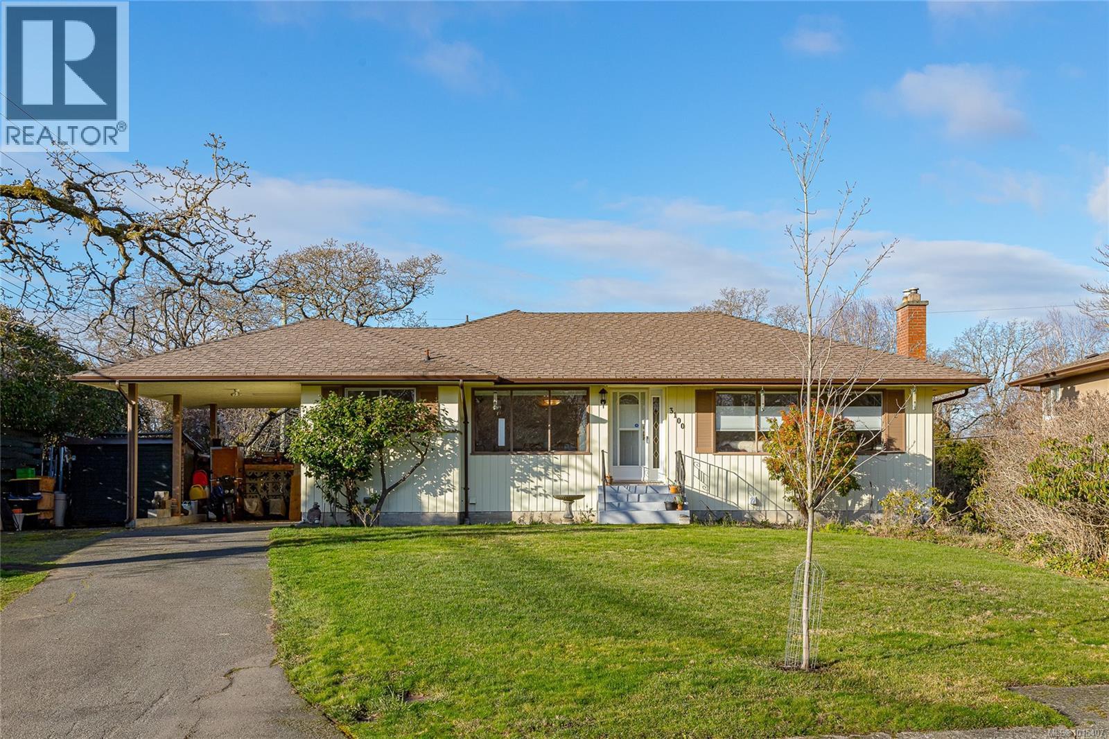  3100 Woodburn Avenue, Oak Bay