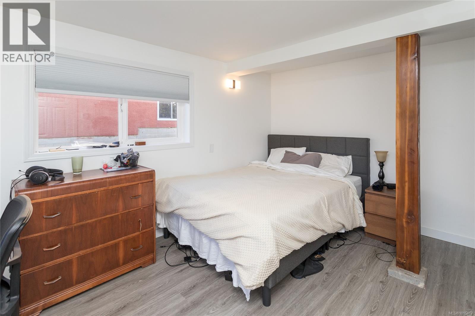  3100 Woodburn Avenue, Oak Bay