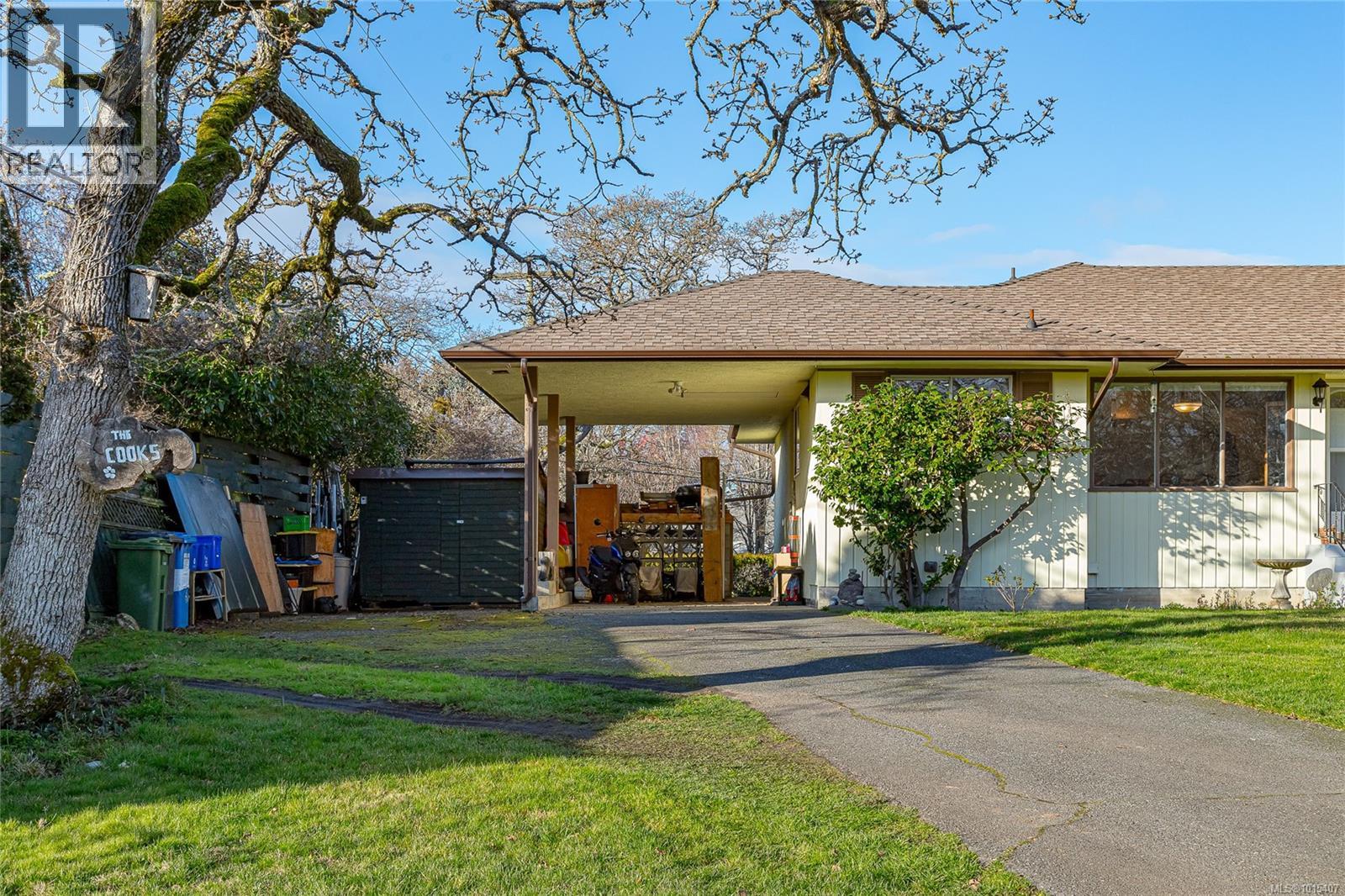  3100 Woodburn Avenue, Oak Bay