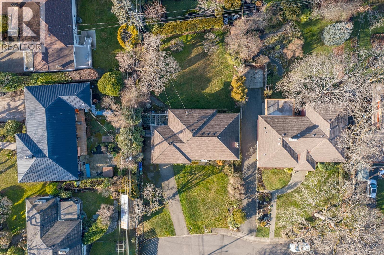  3100 Woodburn Avenue, Oak Bay