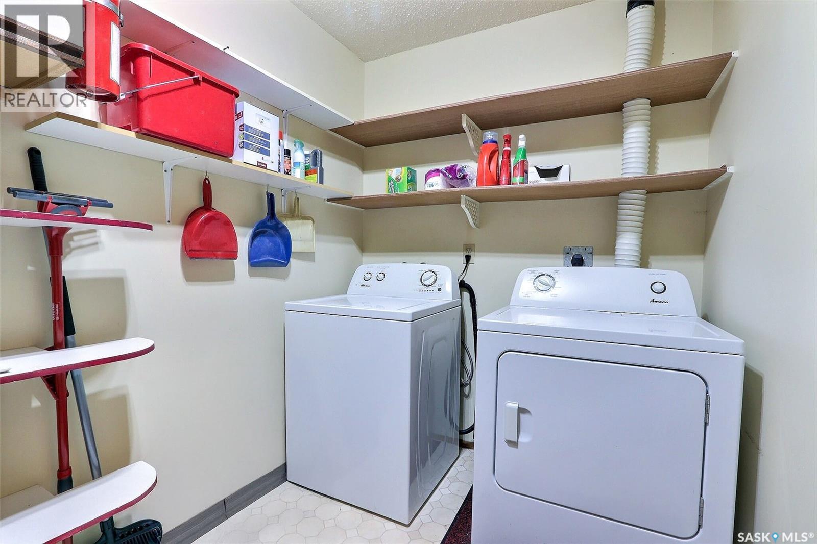 #102 54 19th STREET E - 11