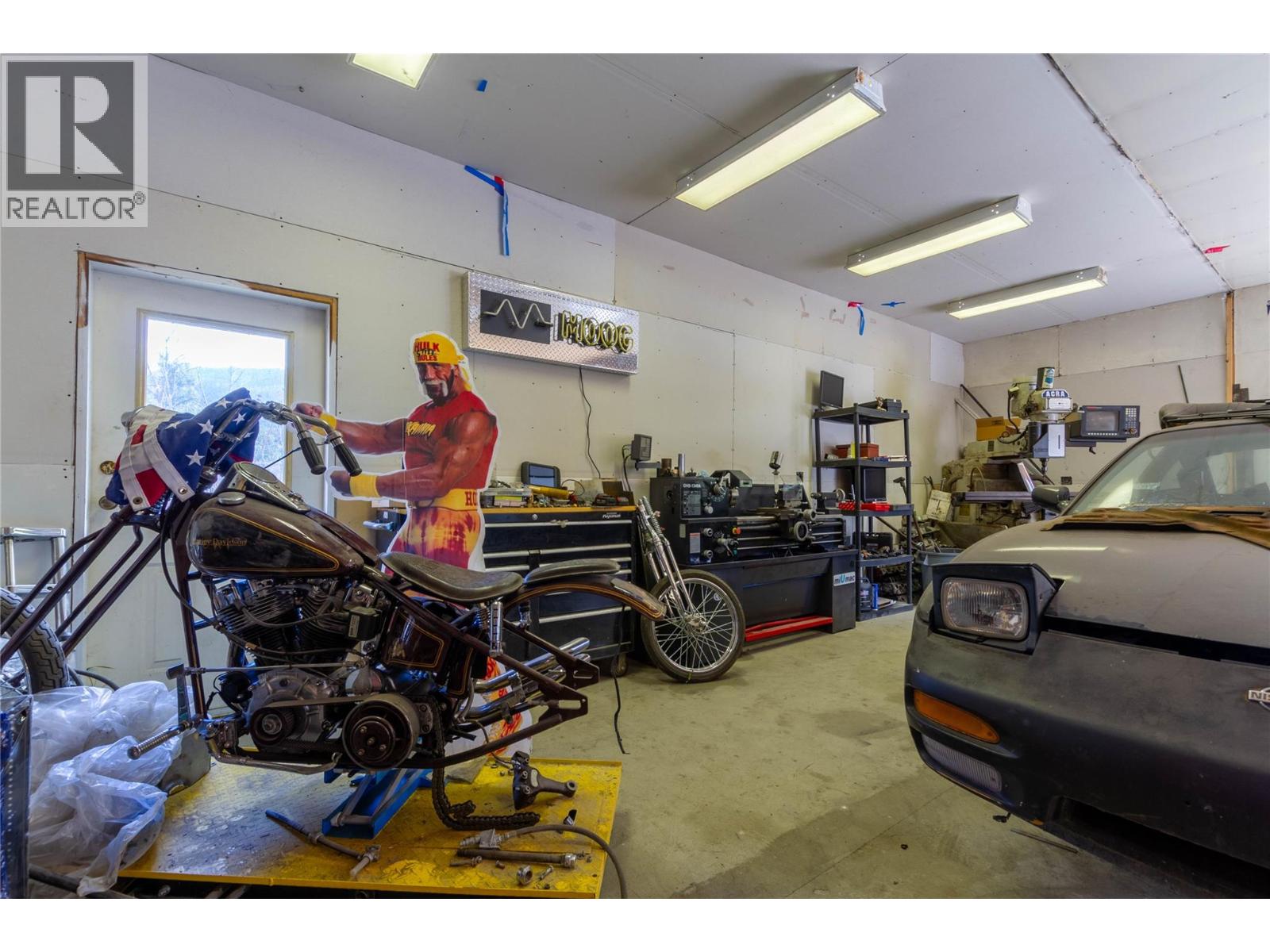  1065 BX Road, Vernon