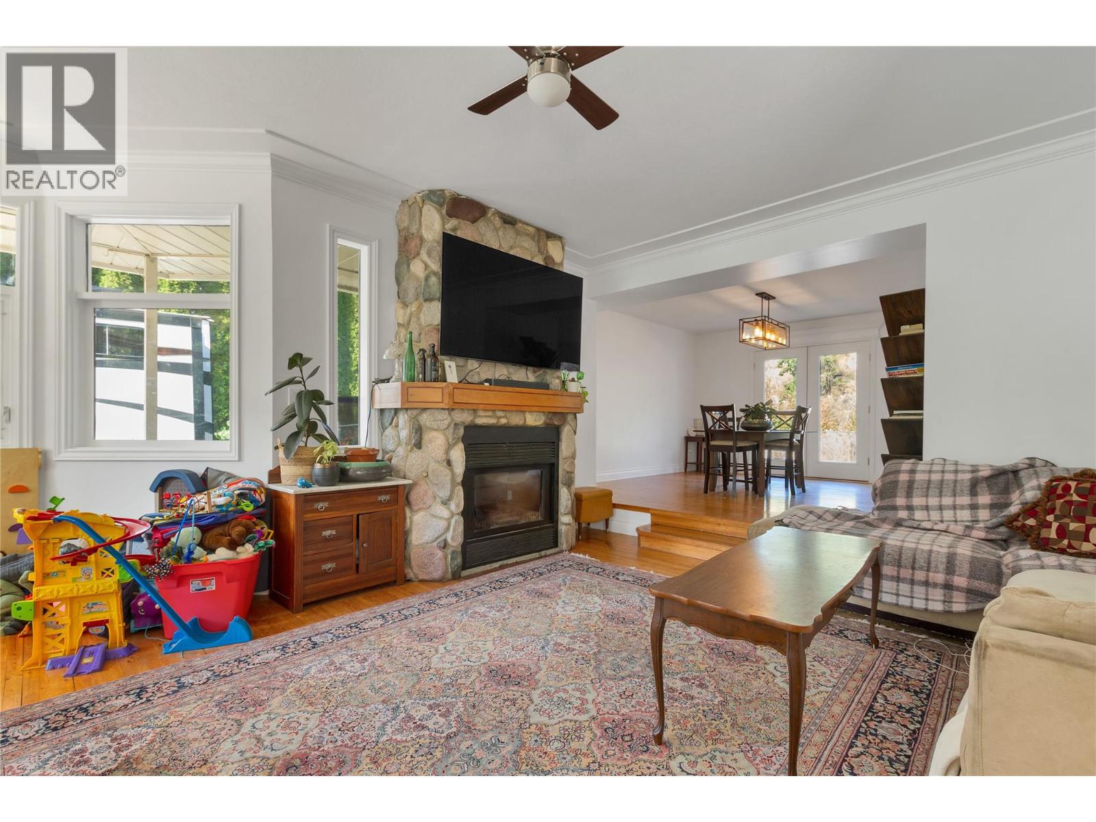  1065 BX Road, Vernon