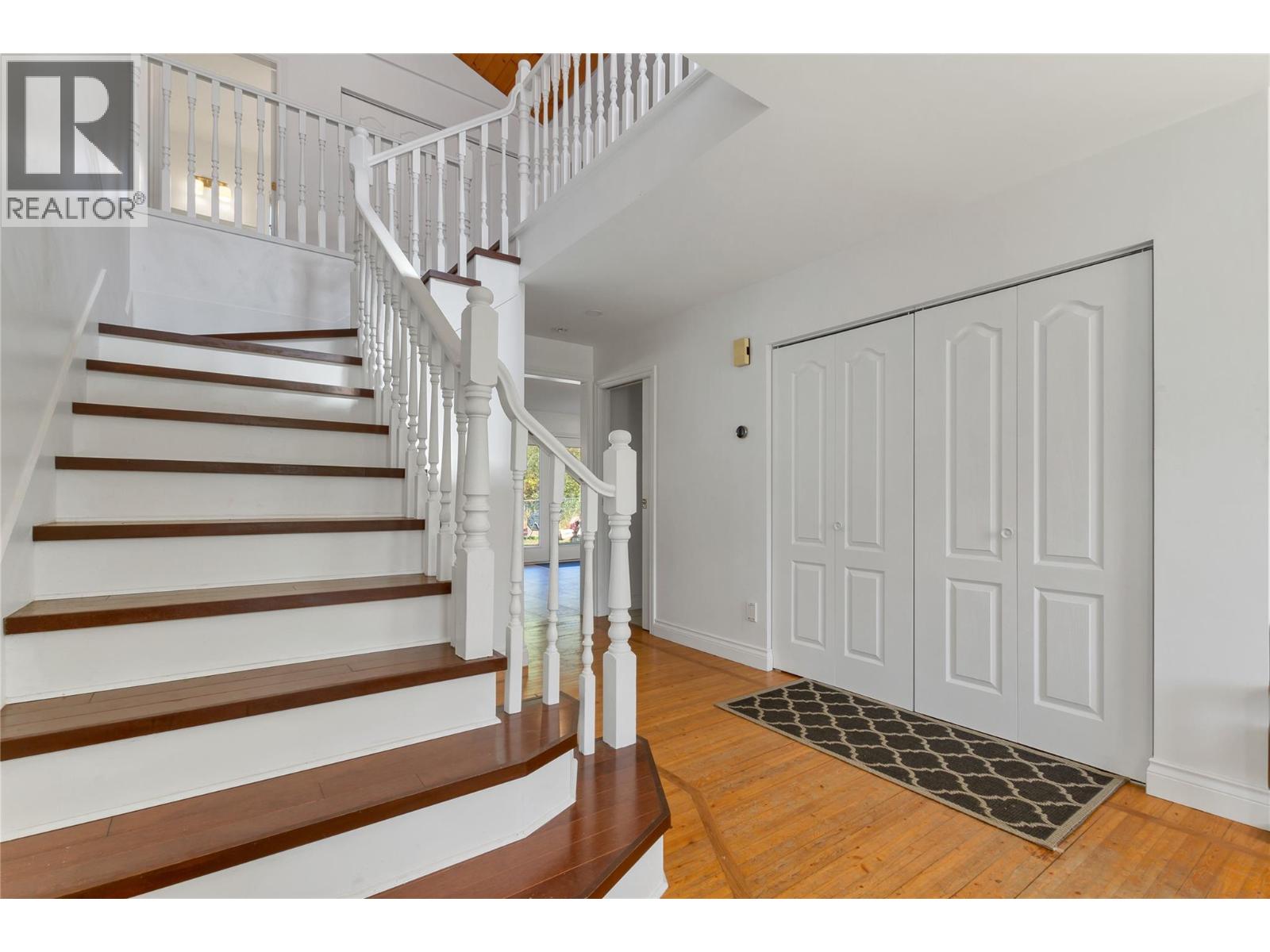  1065 BX Road, Vernon