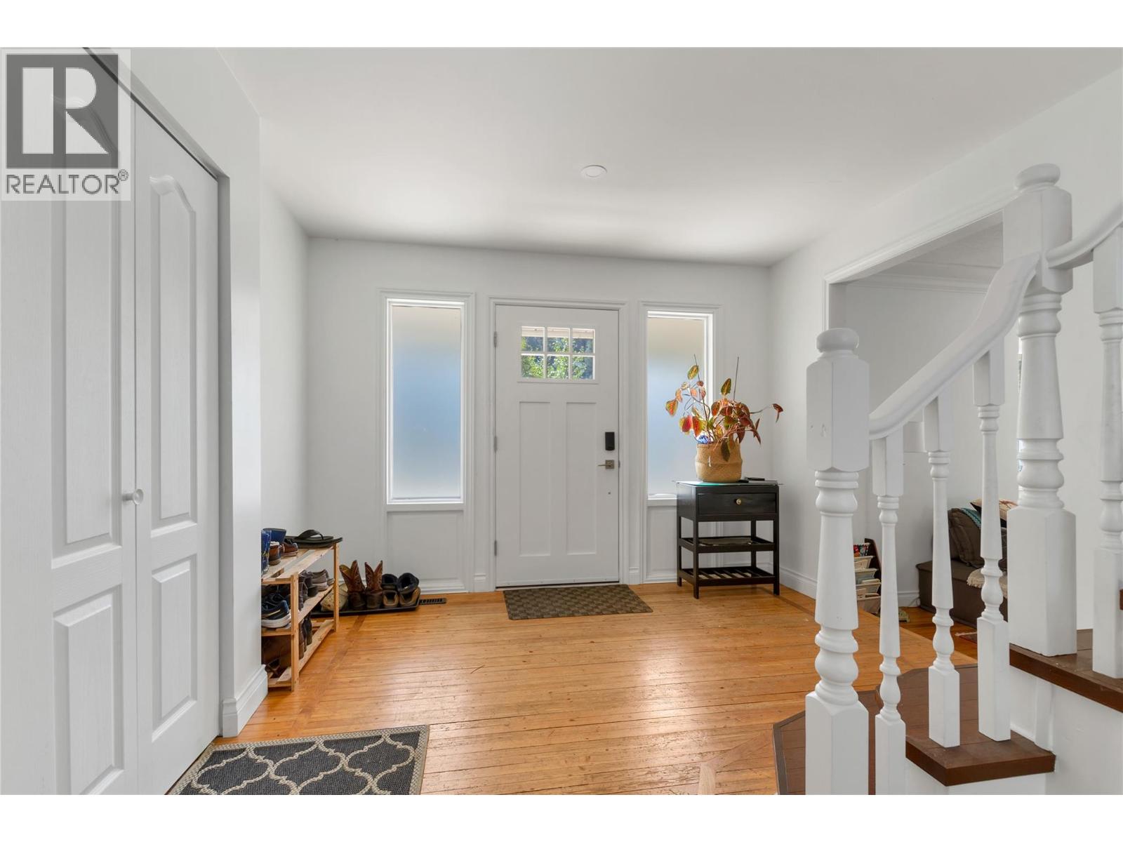  1065 BX Road, Vernon