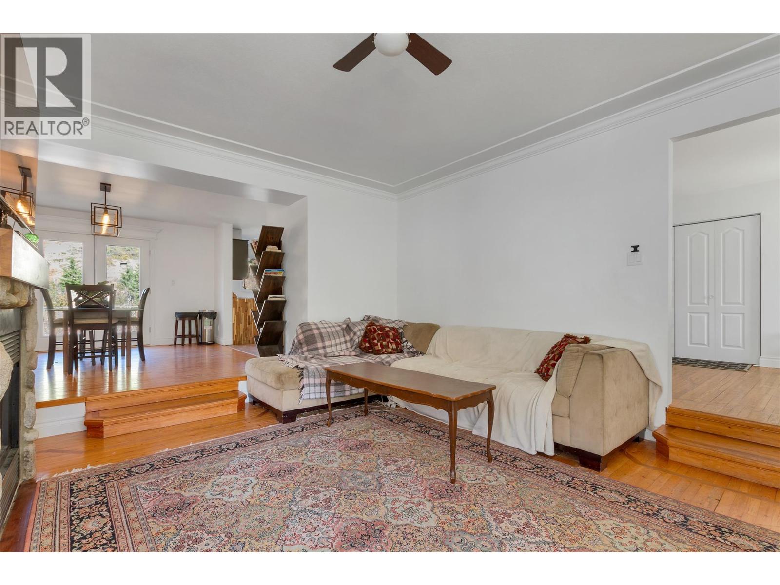  1065 BX Road, Vernon