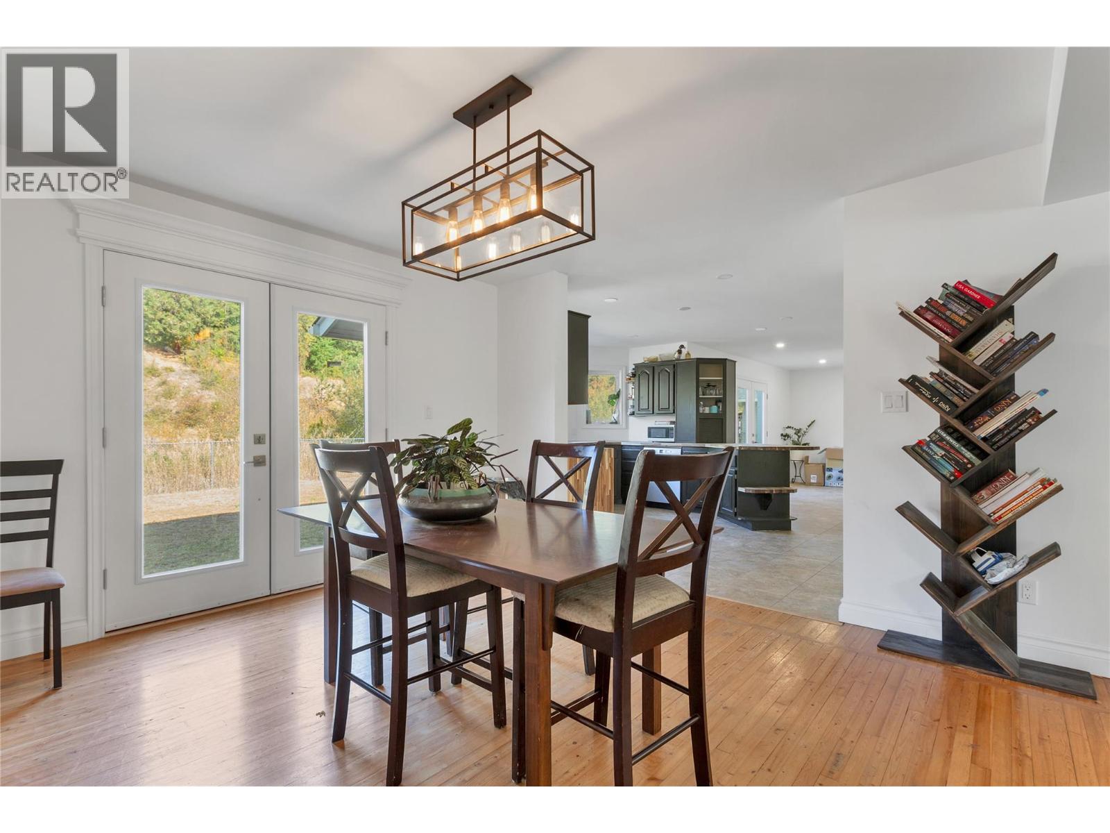  1065 BX Road, Vernon