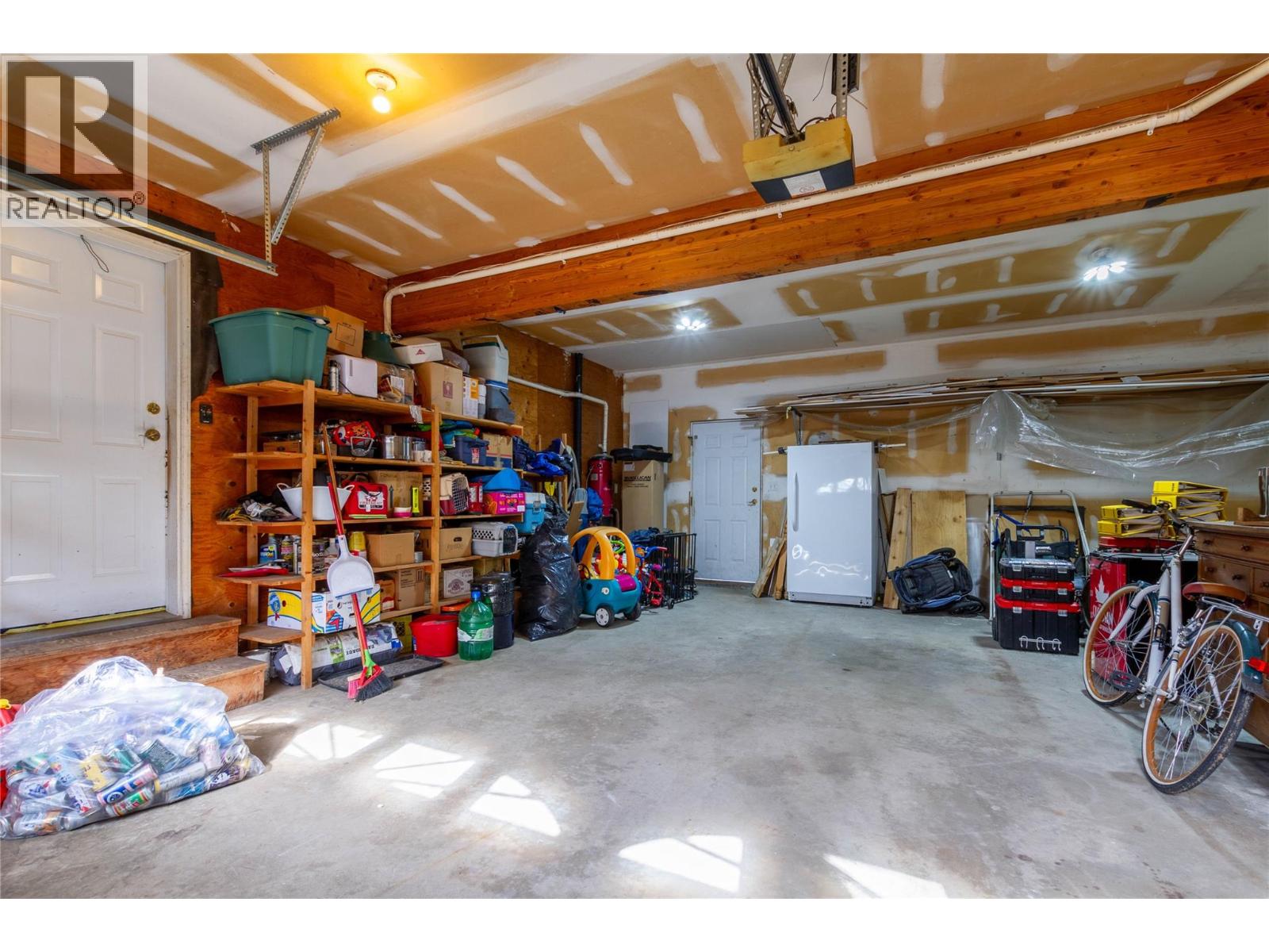  1065 BX Road, Vernon