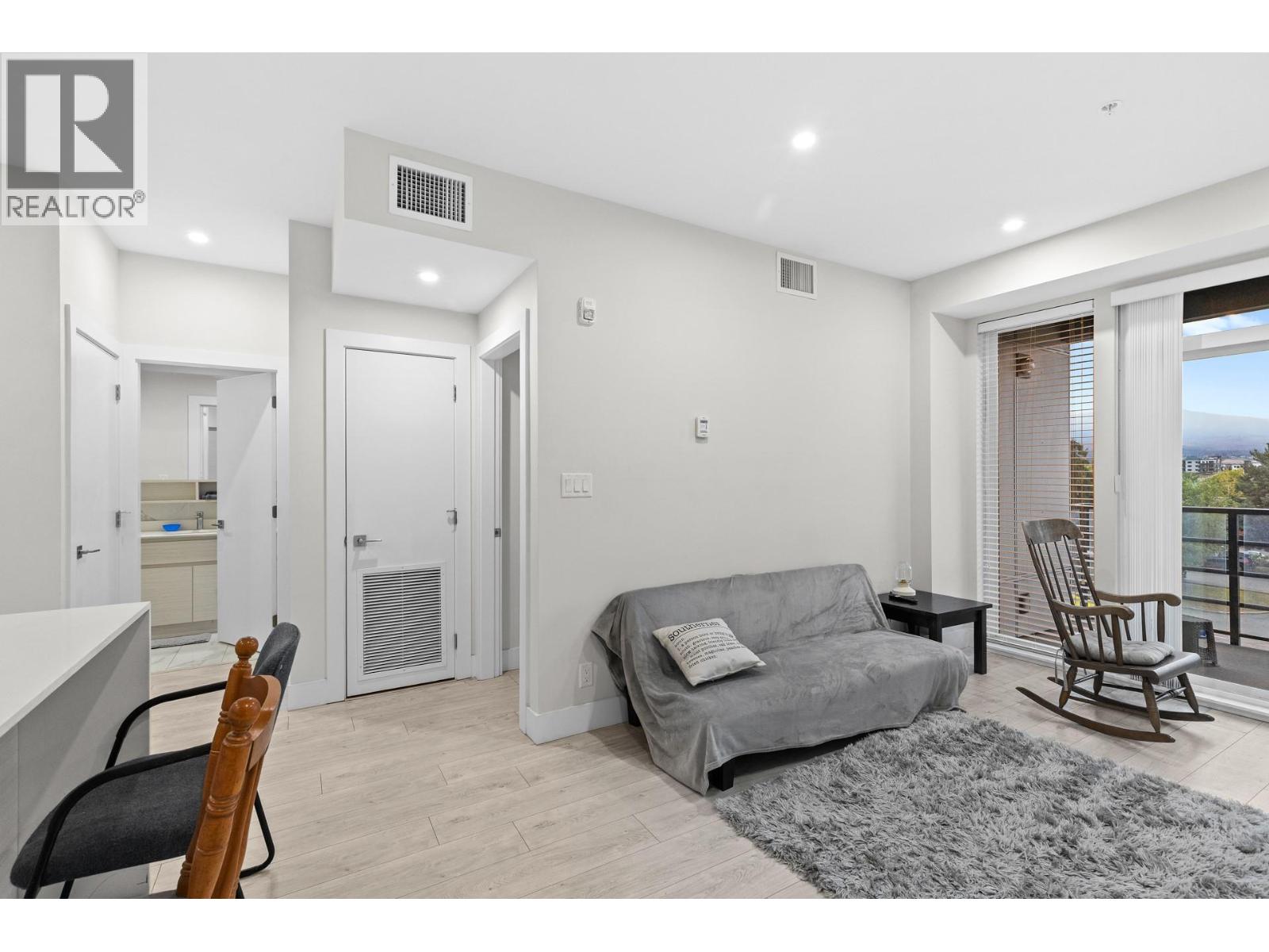 311 1925 Enterprise Way, Kelowna