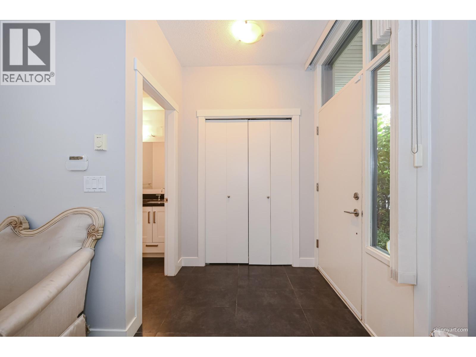 4923 DAWSON STREET, Burnaby