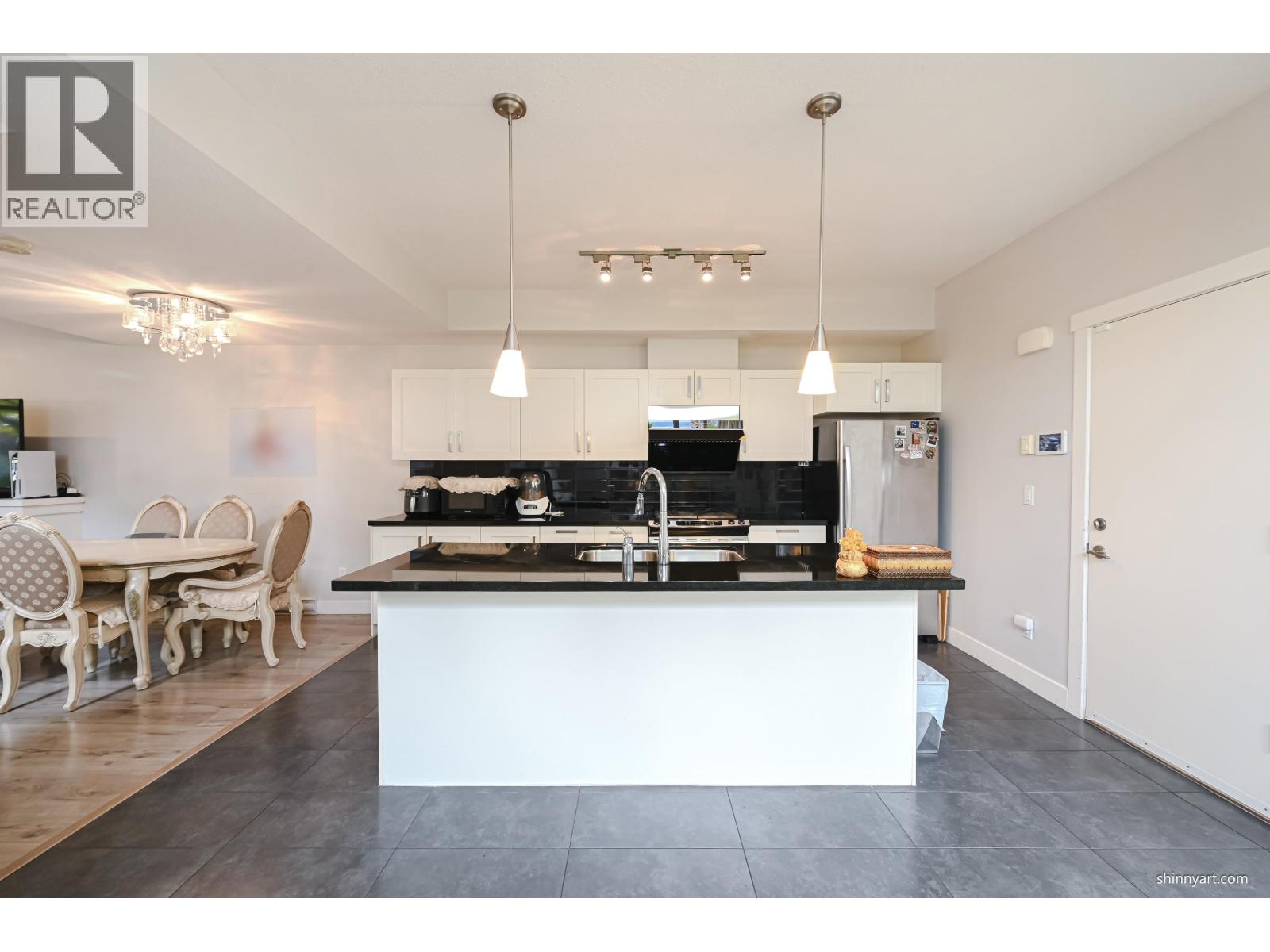 4923 DAWSON STREET, Burnaby