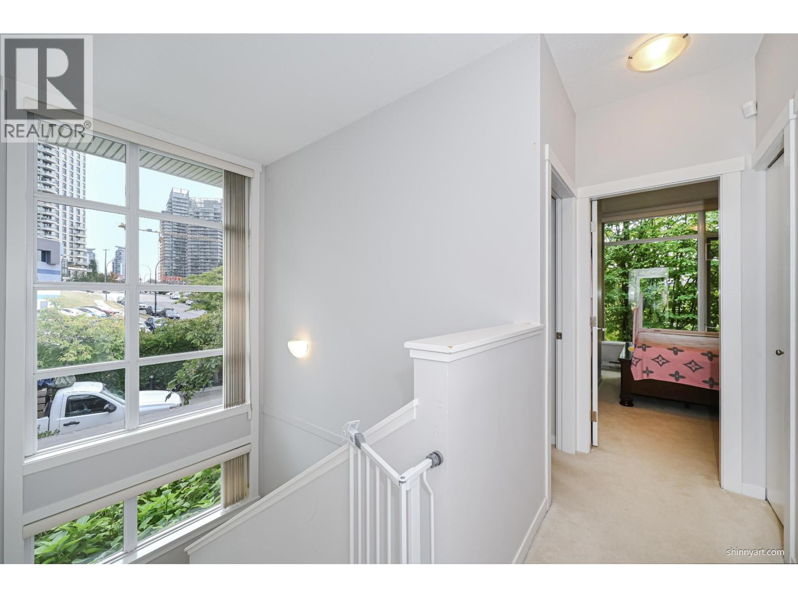 4923 DAWSON STREET, Burnaby