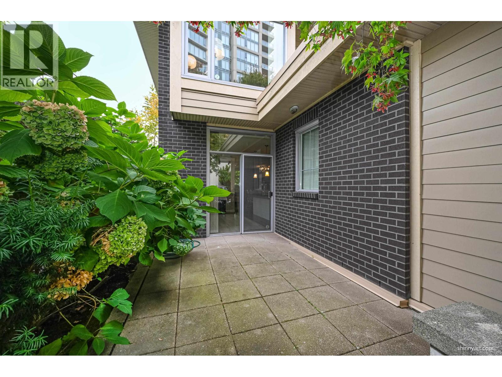 4923 DAWSON STREET, Burnaby