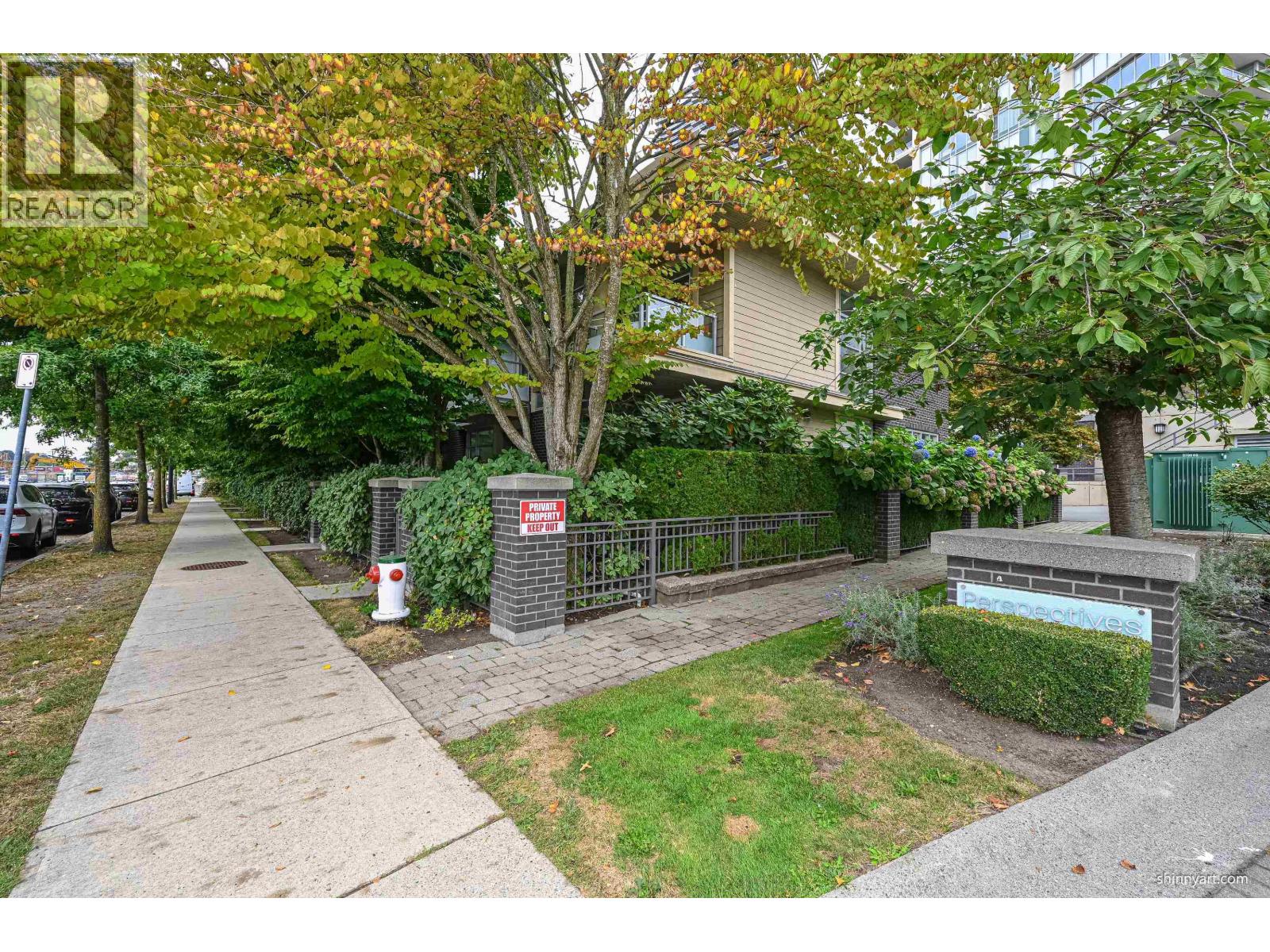 4923 DAWSON STREET, Burnaby