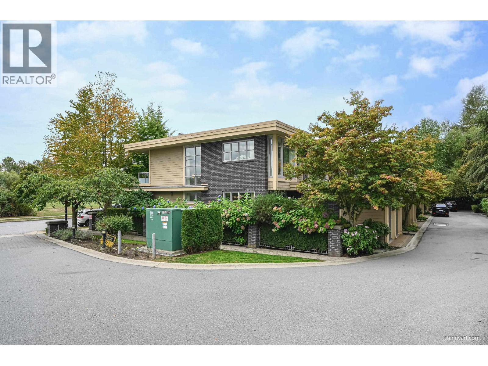 4923 DAWSON STREET, Burnaby
