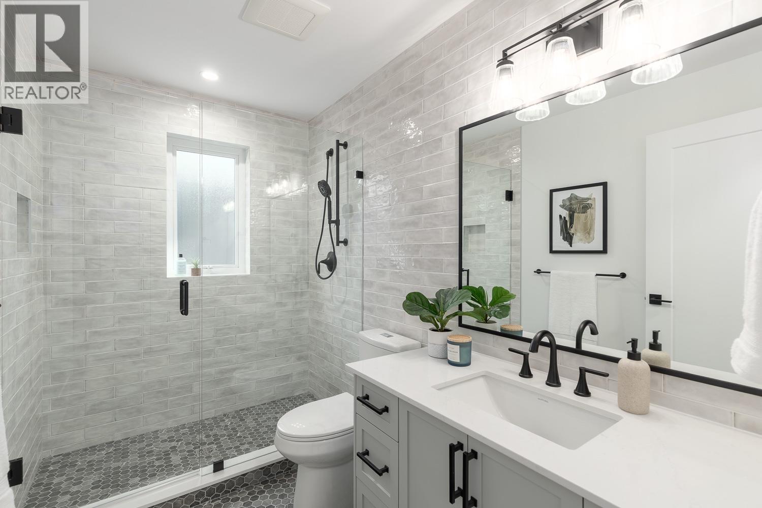 1061 SEMLIN DRIVE, Vancouver
