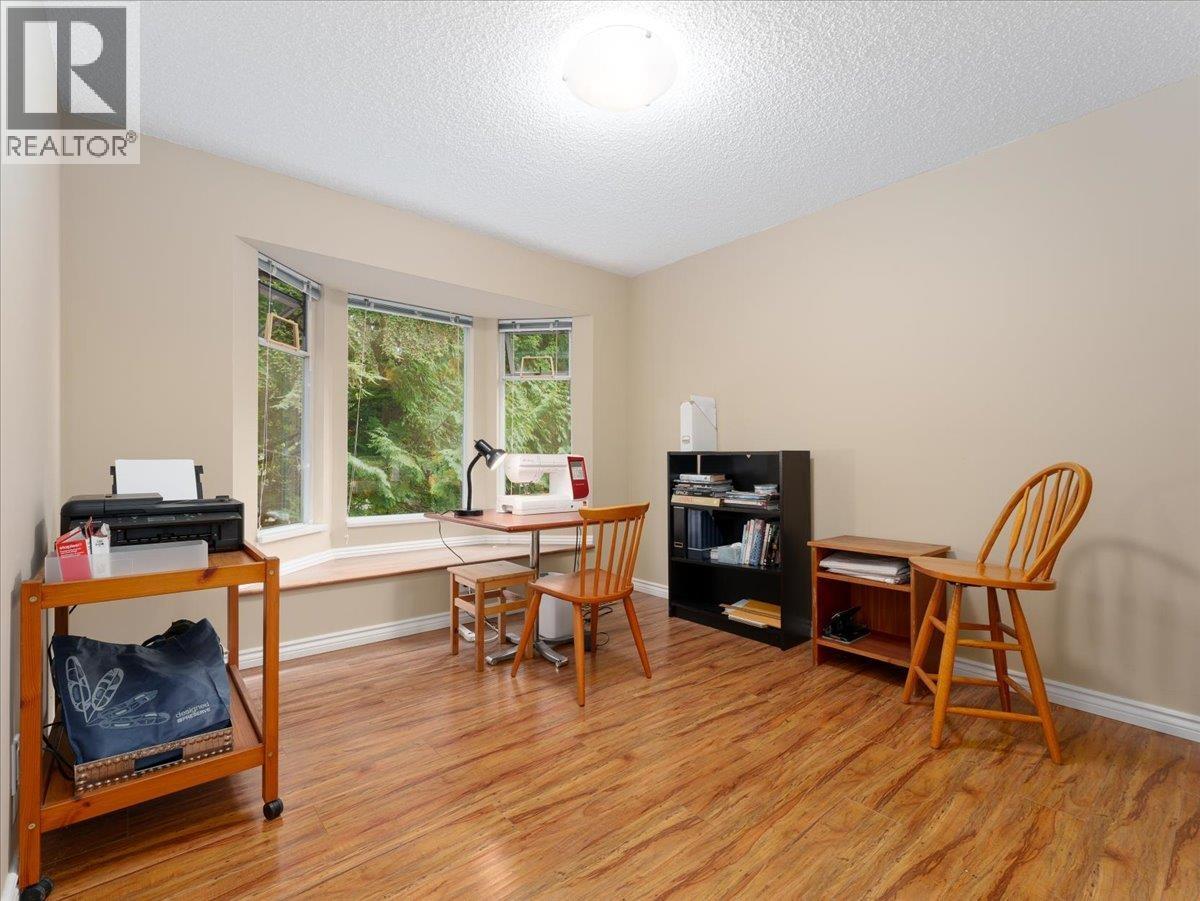 8804 ROBINS COURT, Burnaby