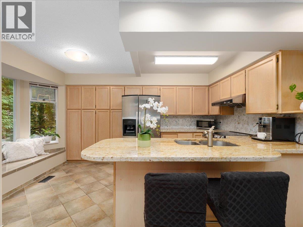 8804 ROBINS COURT, Burnaby