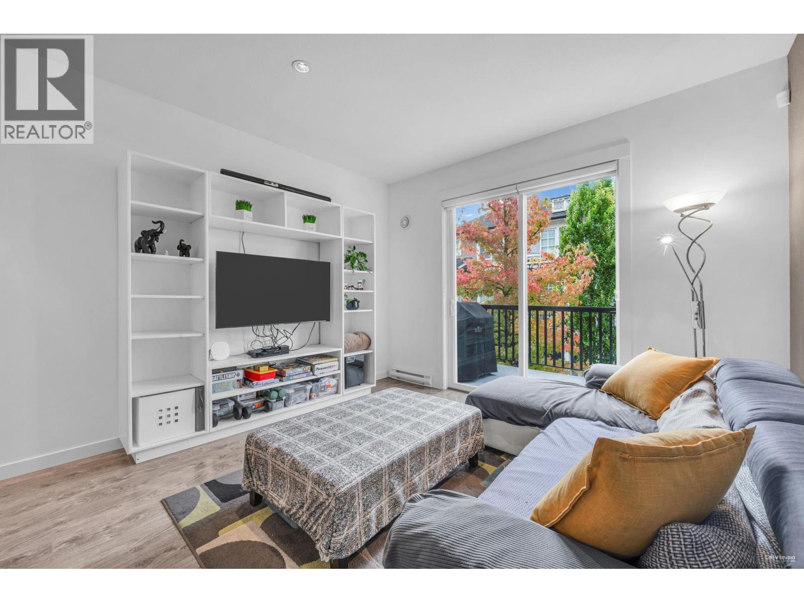 64 2423 AVON PLACE, Port Coquitlam