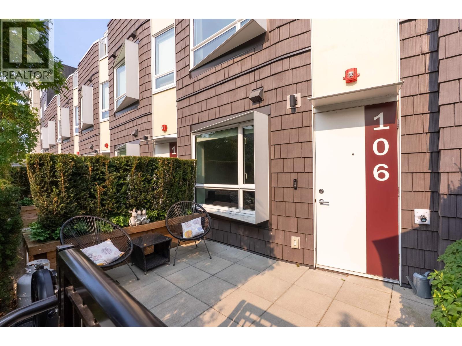 106 12040 PLAZA STREET, Maple Ridge
