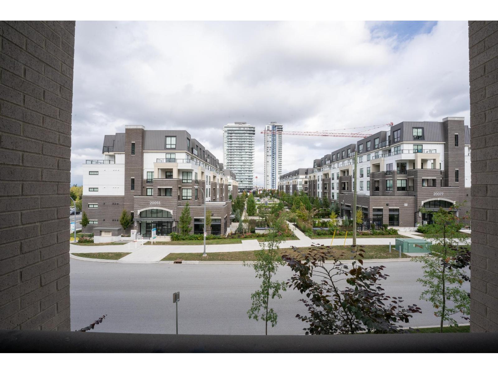 302 8380 200A STREET, Langley