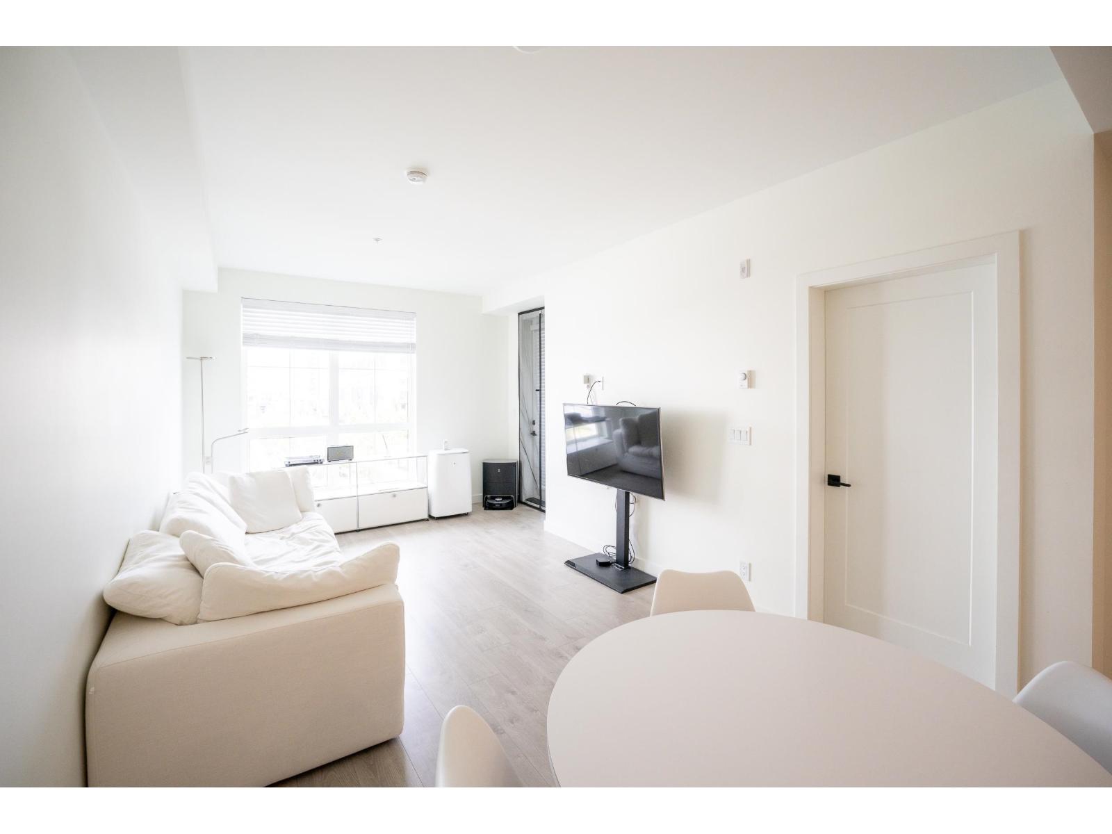 302 8380 200A STREET, Langley