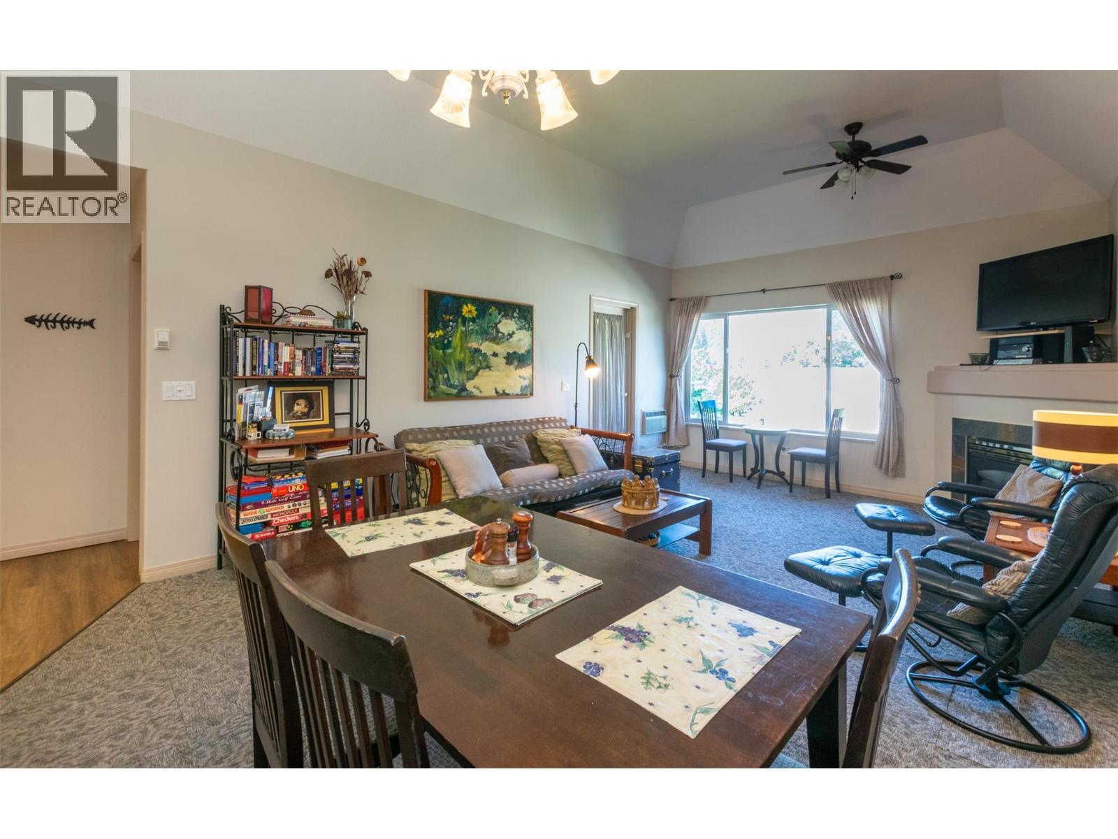 318 1002 Riverside Avenue, Sicamous