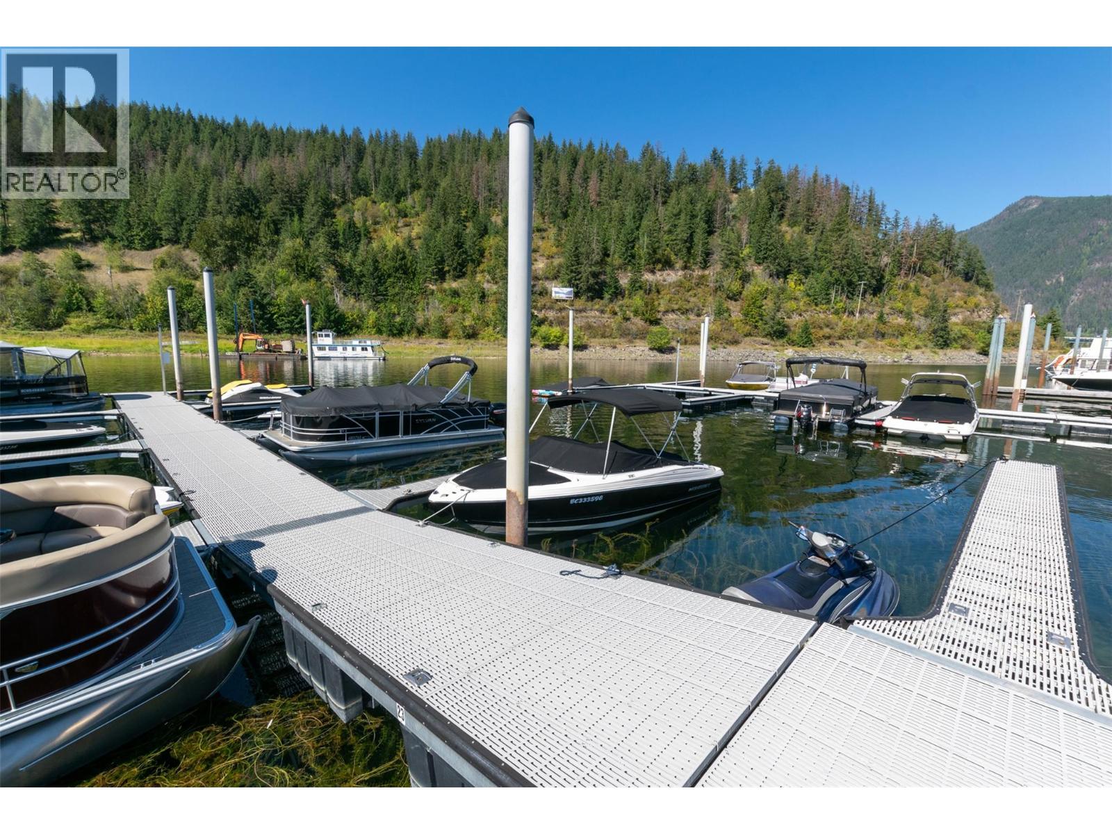 318 1002 Riverside Avenue, Sicamous