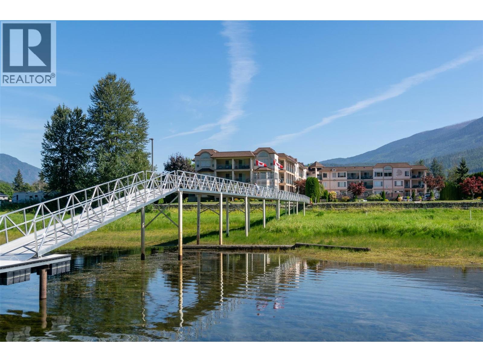 318 1002 Riverside Avenue, Sicamous