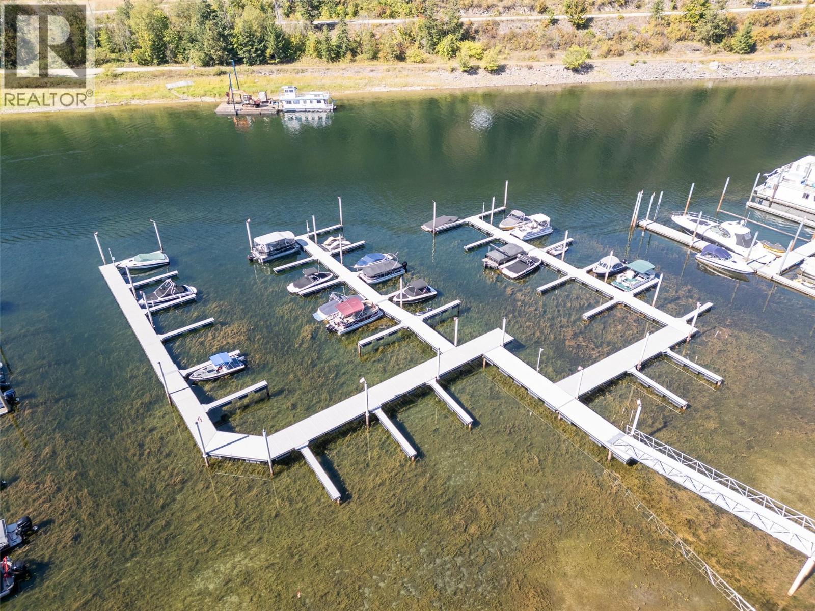 318 1002 Riverside Avenue, Sicamous