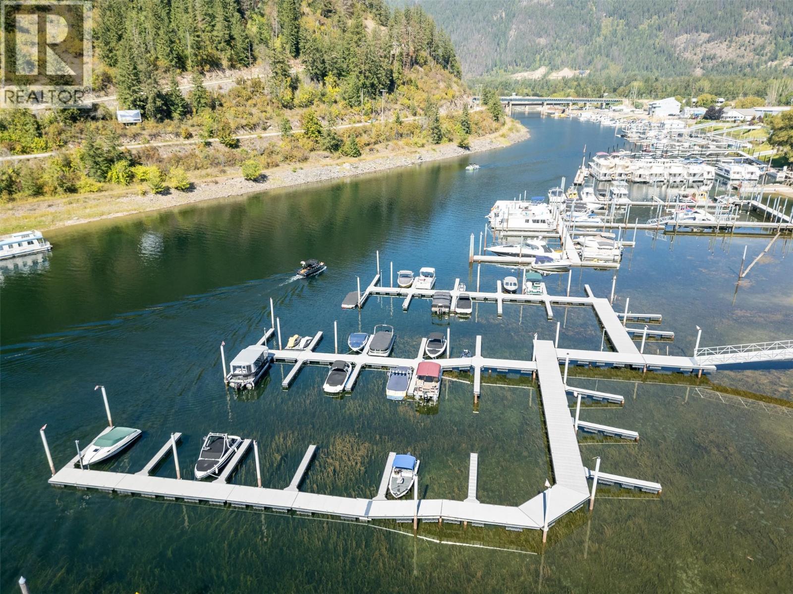 318 1002 Riverside Avenue, Sicamous