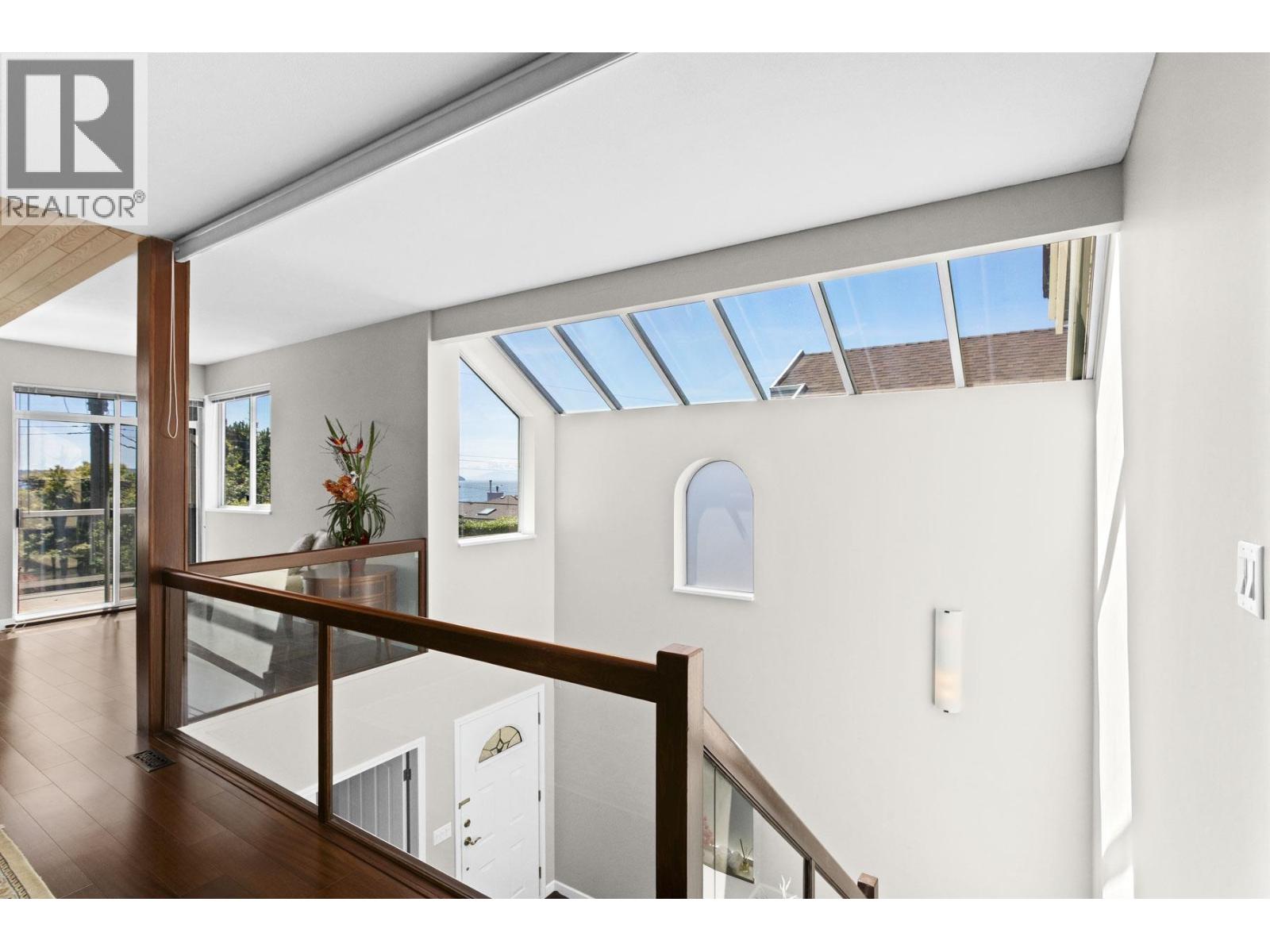 2319 MARINE DRIVE, West Vancouver