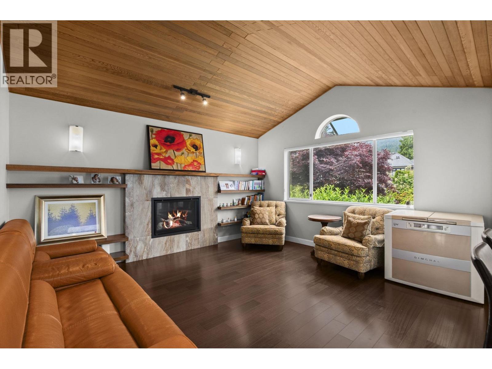 2319 MARINE DRIVE, West Vancouver