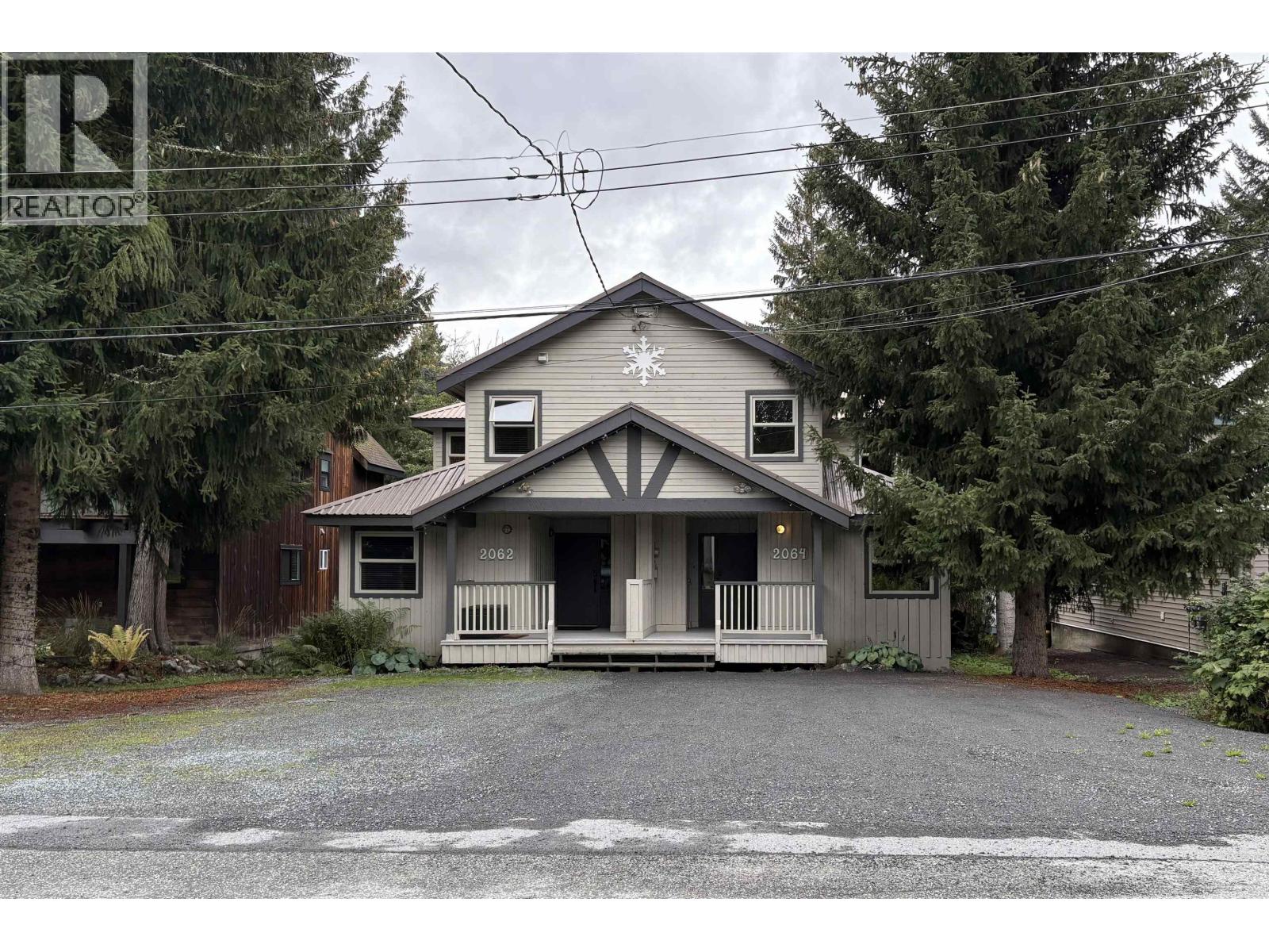 2064 CHAMONIX CRESCENT, Whistler