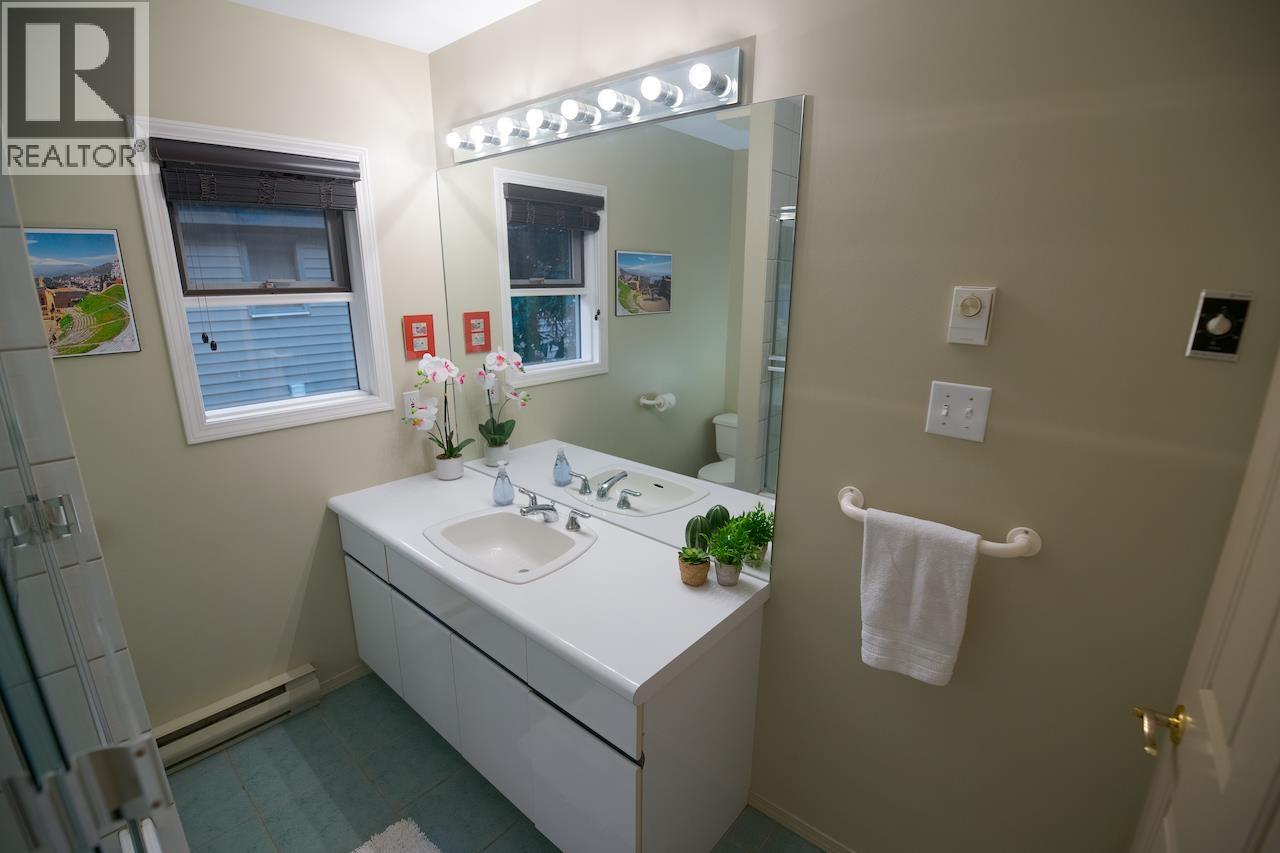 2064 CHAMONIX CRESCENT, Whistler