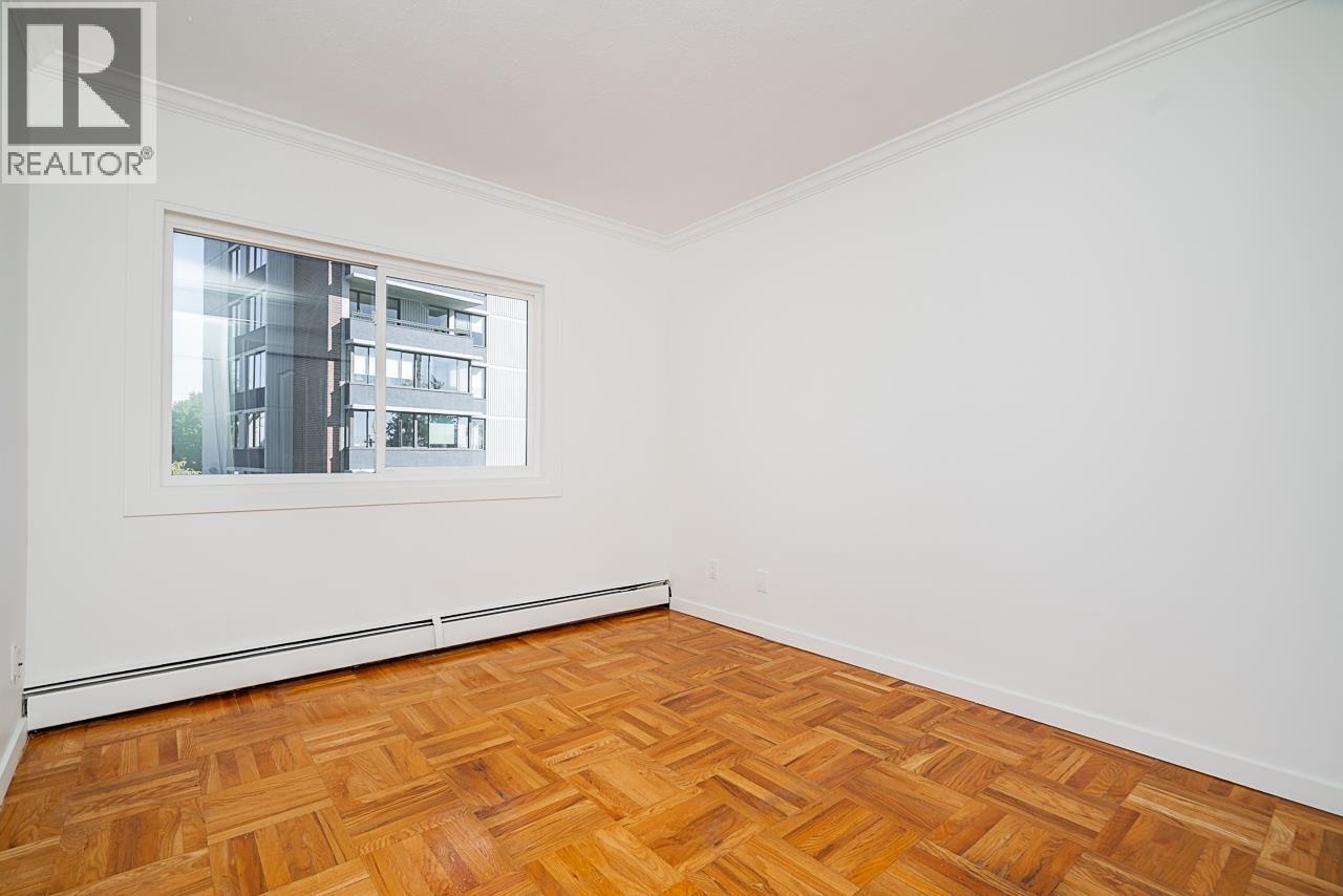 305 2187 BELLEVUE AVENUE, West Vancouver
