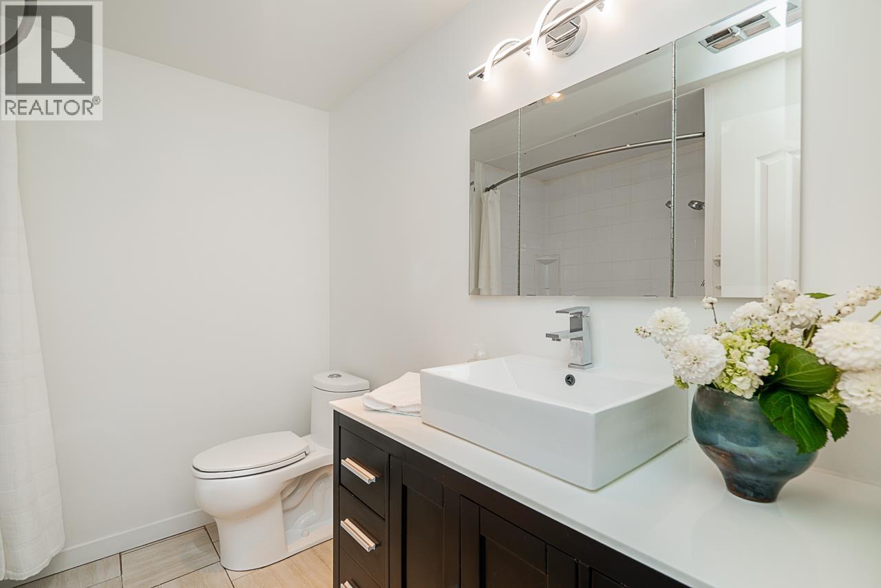 305 2187 BELLEVUE AVENUE, West Vancouver