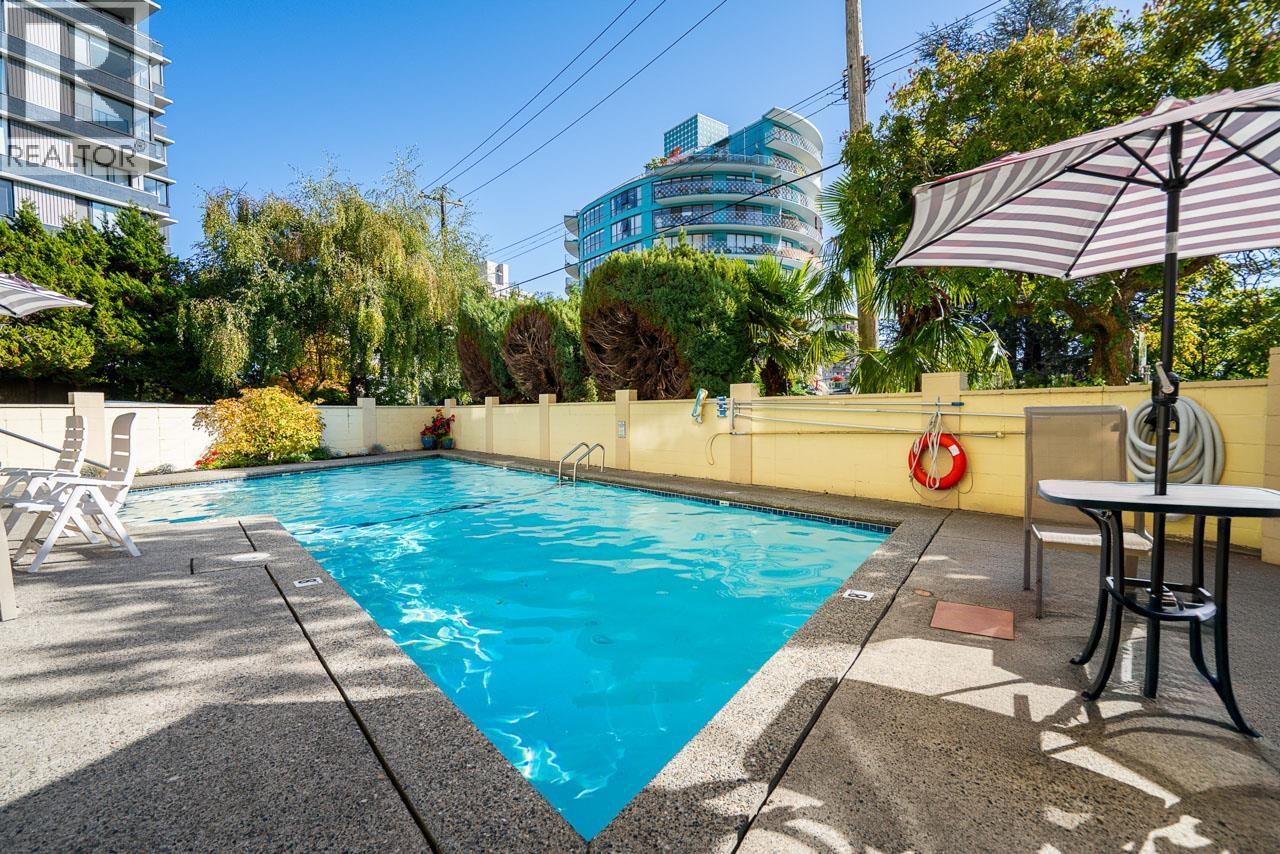 305 2187 BELLEVUE AVENUE, West Vancouver