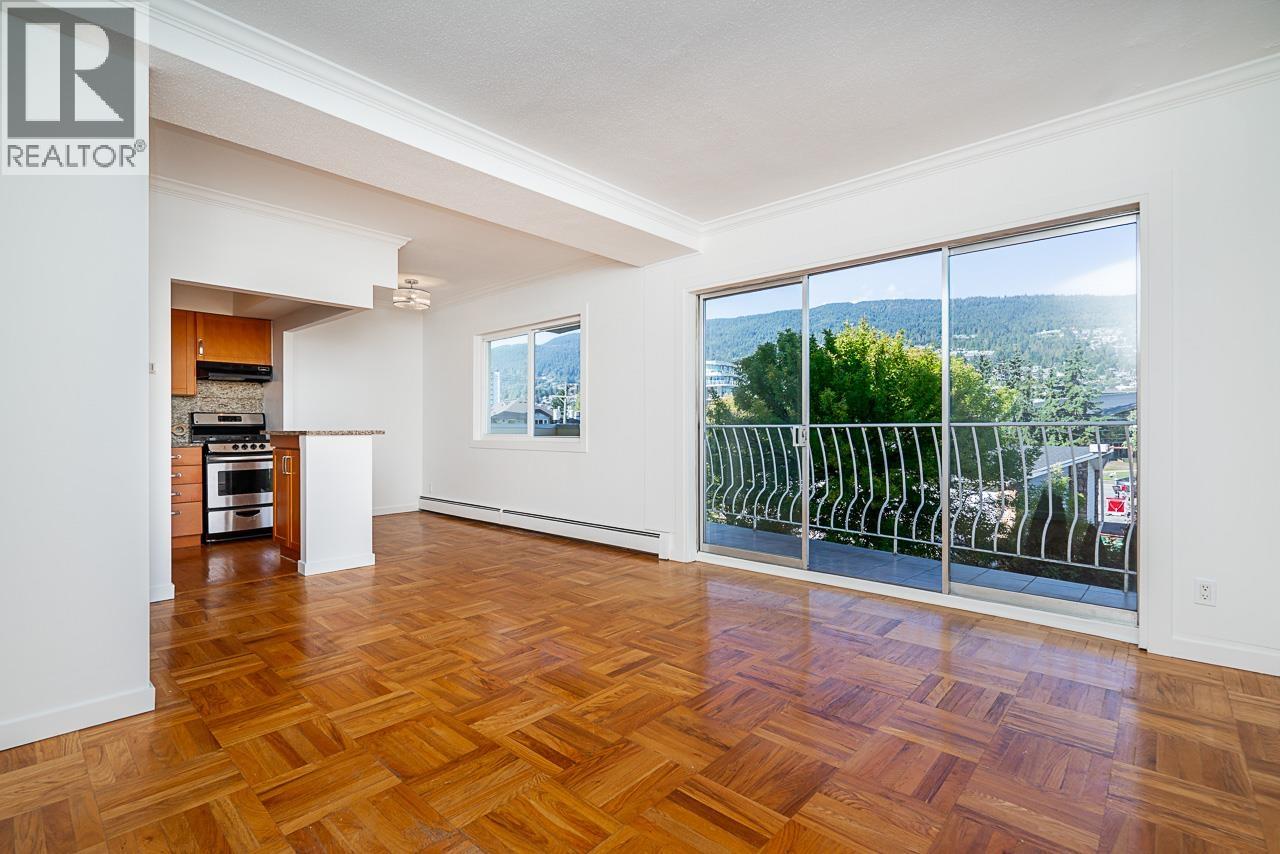 305 2187 BELLEVUE AVENUE, West Vancouver