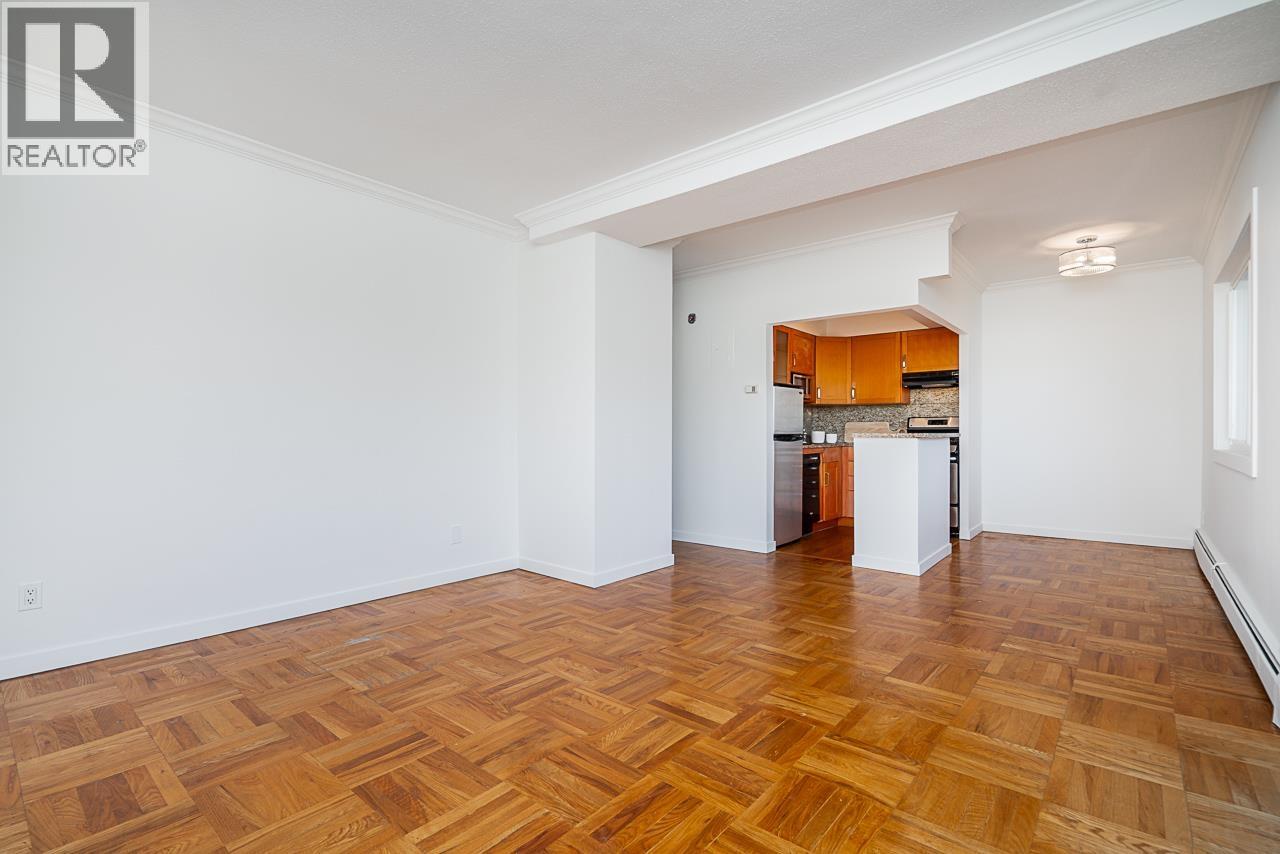 305 2187 BELLEVUE AVENUE, West Vancouver