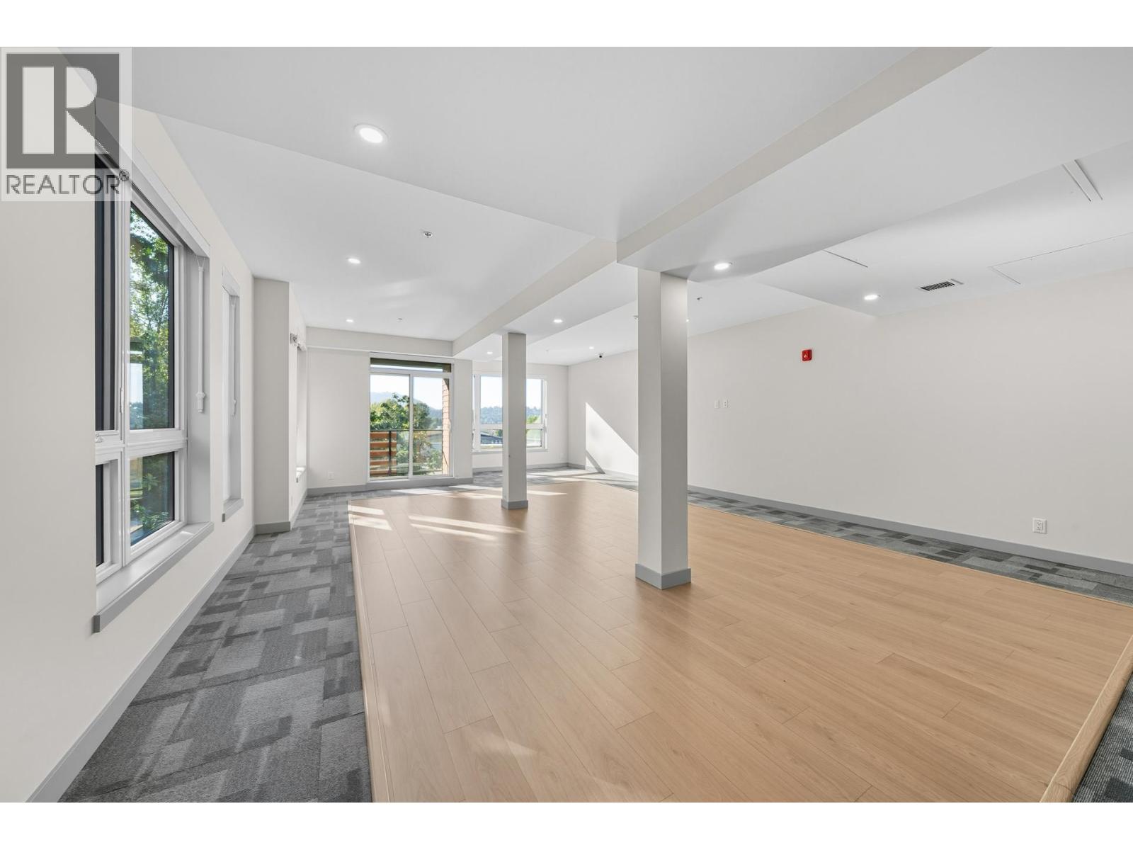 111 150 JAMES ROAD, Port Moody