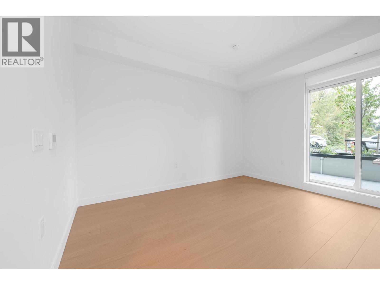 111 150 JAMES ROAD, Port Moody