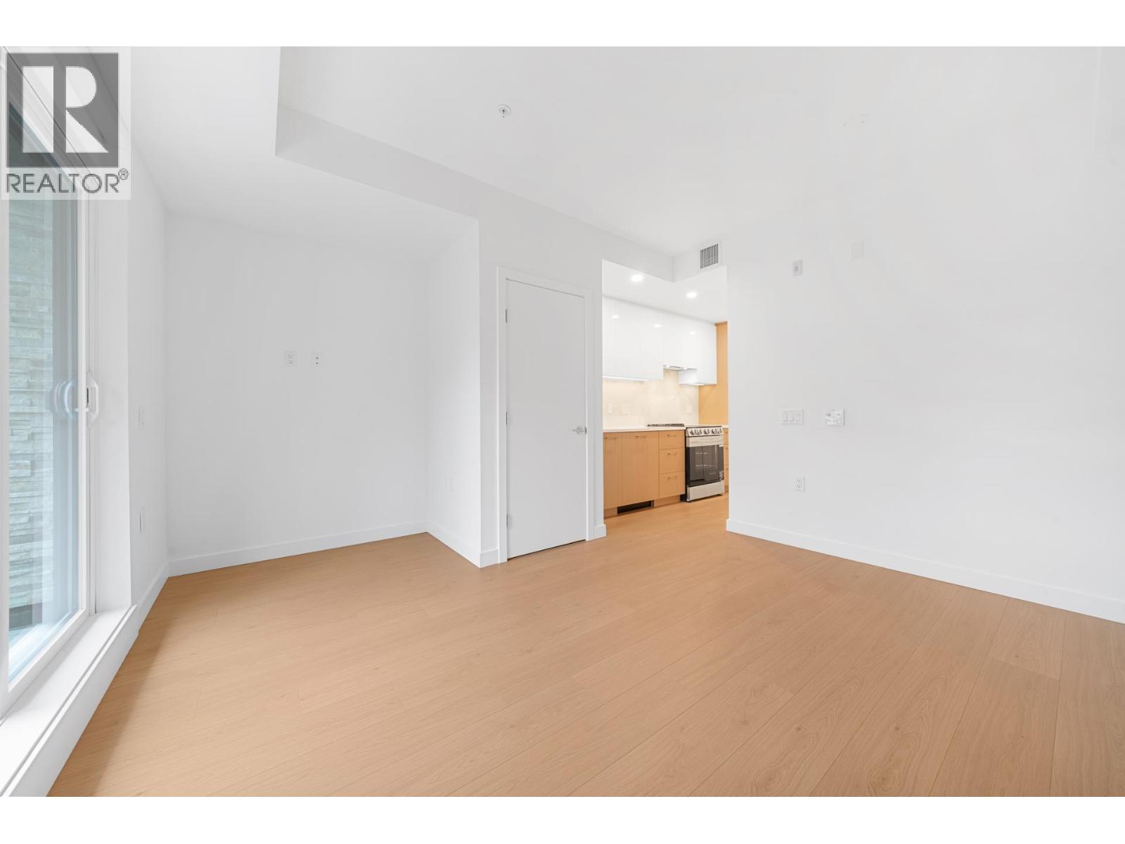 111 150 JAMES ROAD, Port Moody
