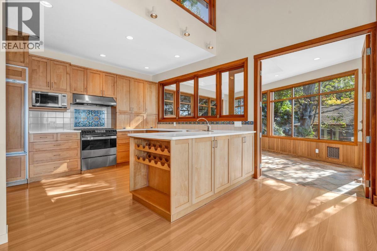 4893 SUNSHINE COAST HIGHWAY, Sechelt